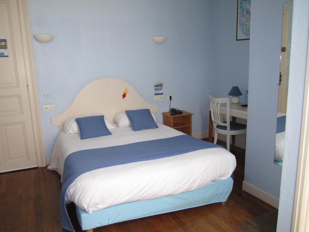 Hotel Arlequin Centre Historique Troyes Quarto foto